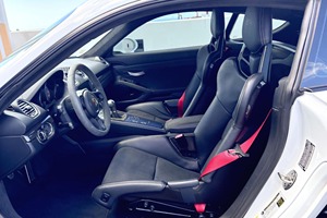 Porsche 718 Cayman GT4 2022 - Product Image 3