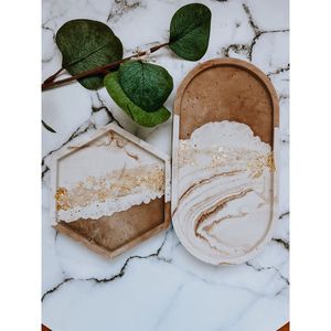 Premium Resin Decorative Trays Oval and Round Design for Organizational Purpose - Product Image 2