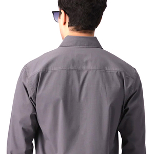 Chemise de travail grise à manches longues pour homme, en coton, infroissable et respirante, avec un look pantalon blanc - Product Image 5