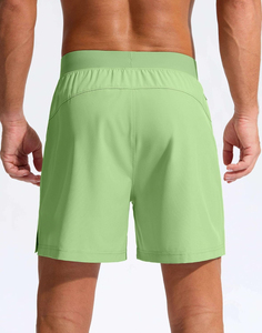 Shorts de sport pour homme, vert uni, séchage rapide, taille élastique, longueur mi-cuisse, style décontracté, polyester - Product Image 6