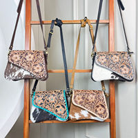 Sac à main élégant de marque sac à bandoulière unique en cuir de vachette véritable usiné à la main avec outillage floral pour les femmes