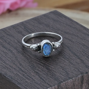 Bague en argent sterling 925 avec pierre précieuse labradorite naturelle chatoyante, style bohème floral, faite à la main, pour femme, vente en gros - Product Image 1