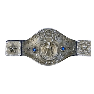 Cinturón de Campeón de Lucha Libre del Sudeste de Georgia, Plateado con Diseño de Águila, Correa Negra, Cinturones de Campeonato Coleccionables - Product Image 1