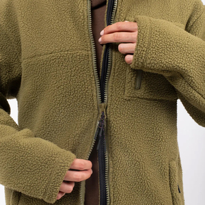 Chaqueta Premium de Forro Polar Sherpa Color Oliva Unisex, con Cierre, Térmica, Suave, Sostenible, OEM, Personalizable, para Ropa Urbana y Actividades al Aire Libre - Product Image 5