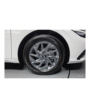 Hyundai Avante Moderne 2025 avec 2 926 km, conduite à gauche, sièges en cuir, caméra de recul - Product Image 5