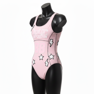 Traje de Baño Premium para Mujer en Poliéster y Spandex GSM, Color Rosa con Paneles Laterales Cosidos y Logotipo Personalizado por Transferencia Térmica - Product Image 4