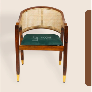 Fauteuil baril tropical moderne du milieu du siècle, dossier en cannage tressé double couche, coussin en velours vert émeraude, pieds en bois massif - Product Image 1