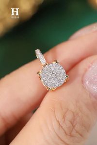 Pendentif personnalisé en or 14 carats avec diamants en grappe, pendentif rond à sertissage illusion effet solitaire pour femme, vente en gros de bijoux fins - Product Image 2