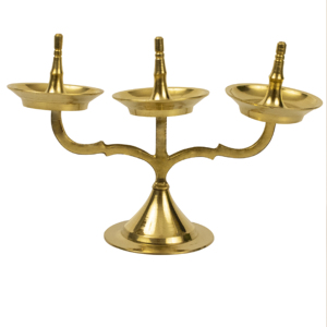 Support triple en laiton pour lampes Jyoti, lampe à huile traditionnelle à 3 mèches, décoration artisanale pour Pooja - Product Image 1