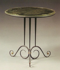 Table basse en métal artisanale moderne, design minimaliste, meubles de salon, plateau rond, structure solide, non pliable, fabriqué en Inde - Product Image 4