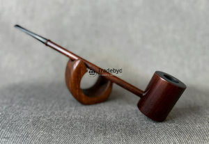 Pipa de Tabaco de Madera Tradicional Hecha a Mano, Madera Natural, Estilo Moderno, Técnica de Lacado Ecológica por Tradebyd - Product Image 4