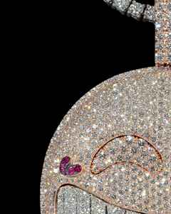 Pendentif Smiley Hip Hop Moissanite au design exceptionnel en argent 925 plaqué or 14 carats, serti de diamants VVS, bijoux bling-bling à prix de gros - Product Image 3