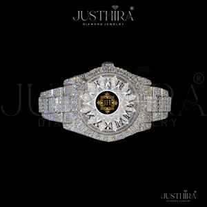 Reloj de Diamantes Moissanite VVS Premium para Hombre o Mujer con Elegante Engaste de Piedras para Uso Casual y Formal Disponible para la Venta - Product Image 1