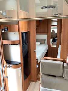 Autocaravanas de Lujo Rapido 7065FF 2017 para Acampar, Autocaravana con Aire Acondicionado y Agua en Venta - Product Image 3