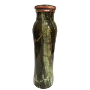 Botella de agua de cobre con textura de piedra impresa, perfecta para la encimera de la cocina moderna y para la hidratación en el hogar, hecha a mano en India. - Product Image 6