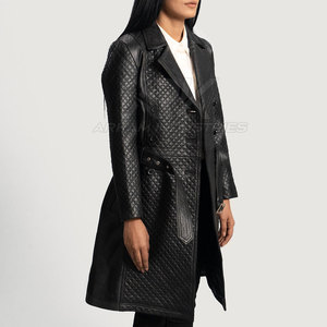 Abrigo de cuero de lujo para mujer con acabado suave y diseño moderno para colecciones de temporada. - Product Image 2