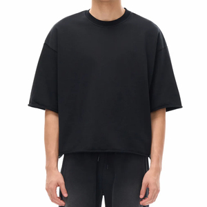 เสื้อยืดครอปสตรีทแวร์ผ้าเฟรนช์เทอร์รี่คุณภาพสูง ขอบดิบ น้ำหนัก 300 กรัม ถักทอจากผ้าฝ้าย 100% คอกลม สีดำล้วน ดีไซน์สั่งทำพิเศษสำหรับผู้ชาย - Product Image 1