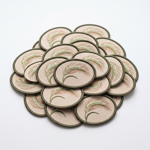 Parche personalizado al por mayor, ovalado, con diseño de hoja de albahaca y aceite de oliva, borde beige de sarga, para coser o termoadhesivo - Product Image 3