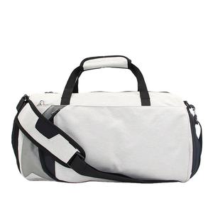 Sac de voyage week-end et de sport en polyester durable, grande capacité de rangement, avec bandoulière multi-positions, prix raisonnable - Product Image 1