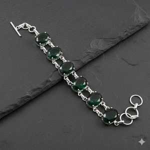 Pulsera de Cuarzo Esmeralda, Plata de Ley 925, Eslabones Ovalados Facetados, Joyería Hecha a Mano con Piedras Preciosas, Elegante Regalo - Product Image 2