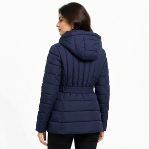 Veste matelassée pour femme de qualité supérieure, doublure confortable, motifs personnalisés, flexible, légère, isolée, avec tissu durable - Product Image 5