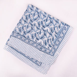 Vente en gros de foulards carrés écologiques personnalisés pour femmes, bandana classique en coton, design imprimé à la main, utilisation quatre saisons - Product Image 6