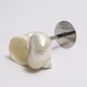 Copa de vino de la más alta calidad, hecha con hermosas conchas marinas y metal, adecuada para vino tinto, vino blanco o bebidas espumosas. - Product Image 4