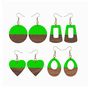Boucles d'oreilles créoles classiques en résine et bois, motif cœur vert ovale géométrique, style bohème, designs uniques, bijoux mignons et tendance pour femme - Product Image 1