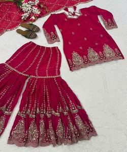 Red Embroidered Silk <b>Lehenga</b> Choli Set <b>Women</b> Traditional Vintage Wedding Outfit India Pakistan Regular Length 86784- - Product Image 3