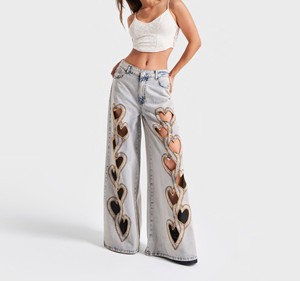 กางเกงยีนส์ทรงตรงสำหรับผู้หญิง พิมพ์โลโก้ได้ตามต้องการ เอวกลาง สไตล์ลำลอง สำหรับคอลเลคชั่นแบรนด์ค้าปลีก MOQ ต่ำ - Product Image 5