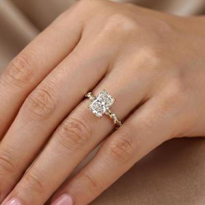 แหวนเพชรทรงเรเดียนท์คัทแบบร้อยเชือก ทองคำแท้ 10K 14K 18K ประดับเพชรเม็ดเดี่ยว สำหรับงานหมั้นและวันครบรอบ  งานจิวเวลรี่ชั้นดีสำหรับผู้หญิง - Product Image 5