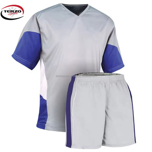Uniformes de Fútbol Unisex de Alta Calidad, 100% Poliéster, Colores y Logotipo Personalizables a Precio Económico, MOQ Bajo Disponible para Servicio OEM - Product Image 5