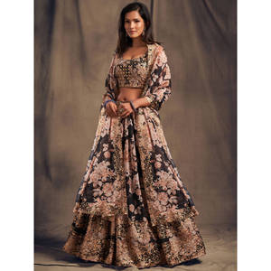 Lehenga choli เทศกาลผ้าโปร่งพิมพ์ลายดอกไม้สีดำ - Product Image 6
