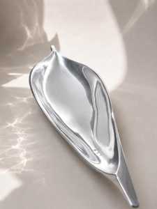 Round Stainless Steel Eco-Friendly <b>Decorative</b> <b>Plate</b> Polished Modern Design Handmade Plant Pattern Dishes & <b>Plates</b> - Product Image 6