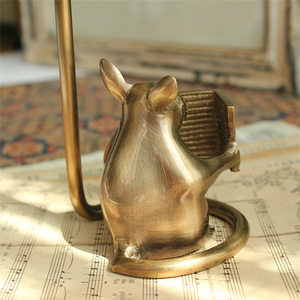 Candelabro de hierro y latón vintage hecho a mano con forma de ratón, soporte único para velas con figura de animal, original para Navidad y Pascua - Product Image 2