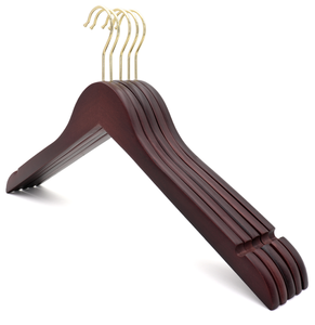 Cintres en bois de luxe haut de gamme pour magasins de vêtements, boutiques, armoires et accessoires de garde-robe à prix avantageux. - Product Image 6