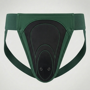 Protège-entrejambe de boxe sur mesure, équipement de protection, gants de boxe en matériaux recyclés, cuir véritable, ajustables et respirants - Product Image 1