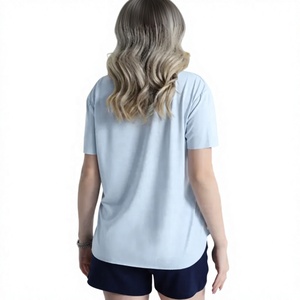 เสื้อยืดโอเวอร์ไซส์สีฟ้าอ่อน คอกลม แขนสั้น ผ้าโพลีเอสเตอร์/คอตตอน สำหรับผู้หญิงไซส์ใหญ่ ยี่ห้อ Ever Glow Plus Size ทรงปกติ น้ำหนัก 340 กรัม - Product Image 3