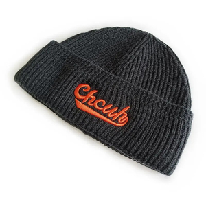 Gorro de punto acanalado verde salvia con dobladillo, gorro de invierno bordado, gorro de punto jacquard a rayas cálido para invierno, estilo urbano, venta al por mayor - Product Image 6