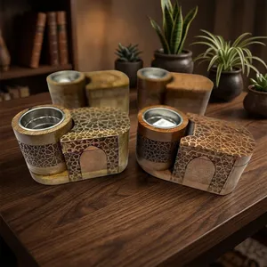Juego de quemadores de incienso de madera con forma de mezquita, con intrincadas grabados de estrellas y copas de metal extraíbles para decoración. - Product Image 4