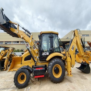 Chargeuse-pelleteuse industrielle JCB conçue pour les travaux d'excavation, de creusement de fossés, de chargement et de préparation de chantier, offrant une excellente stabilité - Product Image 3