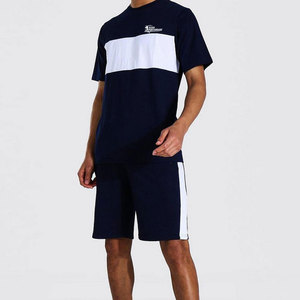 Ensemble de T-shirts Décontractés et Élégants d'Inspiration Urbaine – Respirant, Facile à Mouvoir, Coupe Stylée, Look Moderne et Tendance - Product Image 1