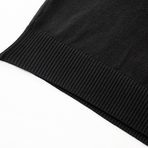 Pull-over Homme Personnalisé Respirant Brodé Uni 100% Coton Printemps-Été Noir à Col et Manches Courtes - Product Image 4