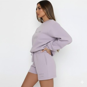 Conjunto Casual de 2 Piezas para Mujer, Sudadera con Cuello Redondo y Logotipo Personalizado, Pantalones Cortos Holgados de Felpa, Largo por Encima de la Rodilla, Primavera Verano - Product Image 3