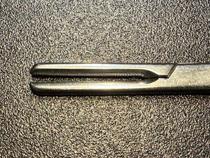 Pince d'occlusion chirurgicale pour tubes, 7,5 po (18,5 cm), dentée, en acier inoxydable, instruments cardiaques, kit chirurgical général - Product Image 2
