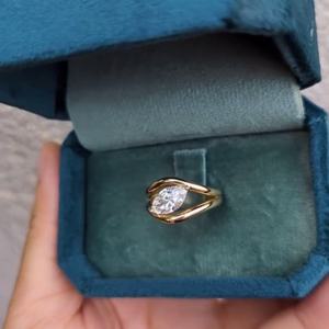 Bague unique en or massif 14 carats avec diamant marquise de 2,11 carats cultivé en laboratoire, pour femme, bijoux de mariage, cadeau surprise pour elle - Product Image 5