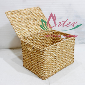 Eco Friendly Rustic Water Hyacinth Multifunctional Storage Basket Organizer <b>Bin</b> <b>with</b> Hinged <b>Lid</b> - Product Image 2