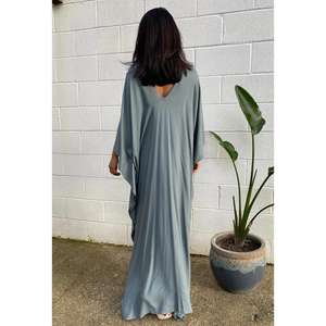 ชุดเดรสยาวแบบคาฟตันสำหรับผู้หญิง เป็นมิตรต่อสิ่งแวดล้อม ซักได้ คอวี ทรงหลวม ใส่สบาย เหมาะสำหรับพักผ่อน ชุดเดรสสำหรับฤดูร้อน ชุดเดรสสำหรับไปเที่ยวทะเล - Product Image 5