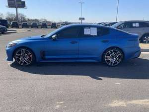 Kia Stinger <span class=keywords><strong>2022</strong></span> con Motor Turbo, Tracción Delantera, Usado, Volante a la Izquierda, Interior Oscuro - Product Image 3