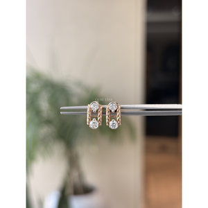 Boucles d'oreilles clous ouvertes en diamant de laboratoire rond 0,40 ct, or 14 carats, barre tressée, bijoux fins contemporains minimalistes pour femme - Product Image 6
